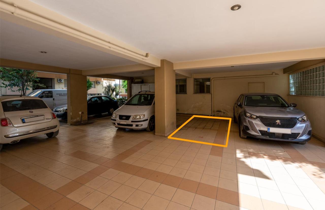 Eleni'S Modern Apartment Volos Exterior photo